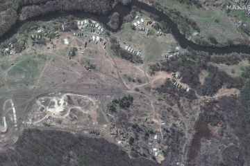 Російське вторгнення в Україну : росія продовжує стягувати війська на схід України Російське вторгнення в Україну : росія продовжує стягувати війська на схід України