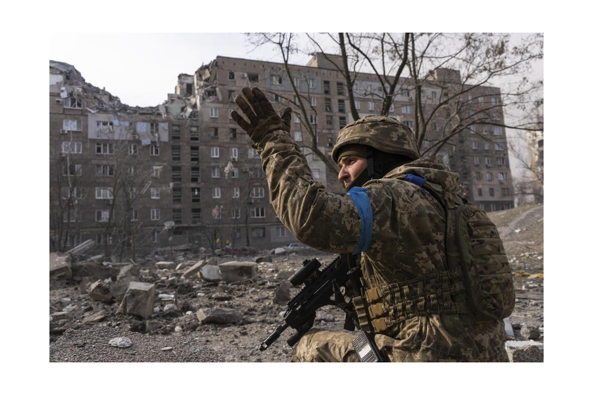 Російське вторгнення в Україну : Підрозділи 36-ї окремої бригади морської піхоти імені контрадмірала Белінського прорвалися на з'єднання з полком "Азов" Російське вторгнення в Україну : Підрозділи 36-ї окремої бригади морської піхоти імені контрадмірала Белінського прорвалися на з'єднання з полком "Азов"