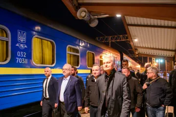 ​Російське вторгнення в Україну : Лідери Литви, Латвії, Естонії та Польщі прибули до України із візитом.
