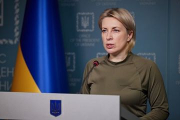 Російське вторгнення в Україну : Сьогодні в Україні не відкриватимуть гуманітарні коридори Російське вторгнення в Україну : Сьогодні в Україні не відкриватимуть гуманітарні коридори