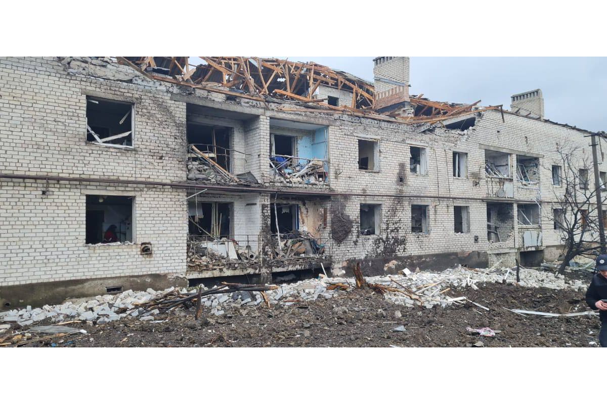 Російське вторгнення в Україну : Щонайменше 7 людей поранені внаслідок ракетного удару Російське вторгнення в Україну : Щонайменше 7 людей поранені внаслідок ракетного удару