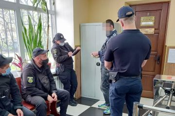 Уже втретє цьогоріч судові охоронці столичного регіону виявляють наркотичні речовини у відвідувачів будинку правосуддя Білої Церкви Уже втретє цьогоріч судові охоронці столичного регіону виявляють наркотичні речовини у відвідувачів будинку правосуддя Білої Церкви