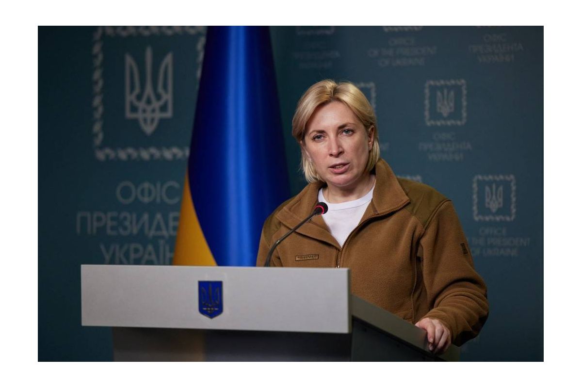 Україна розпочала перемовини з евакуації поранених з "Азовсталі" – Ірина Верещук. Україна розпочала перемовини з евакуації поранених з "Азовсталі" – Ірина Верещук.