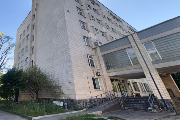 Один поверх столичного онкоцентру відремонтують за 32 мільйони по втричі завищених цінах Один поверх столичного онкоцентру відремонтують за 32 мільйони по втричі завищених цінах