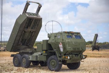 HIMARS у справі: у Луганську горить склад із боєприпасами окупантів HIMARS у справі: у Луганську горить склад із боєприпасами окупантів