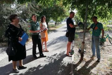 Як полтавські аліментники відпрацьовують борги Як полтавські аліментники відпрацьовують борги