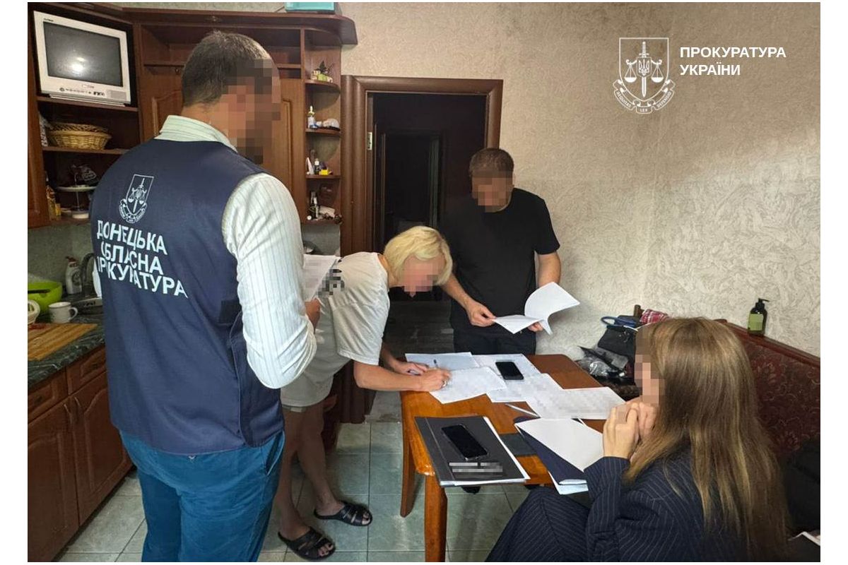 Перед судом постане посадовиця, яка придбала ноутбуки для шкіл майже удвічі дорожче ринкової вартості Перед судом постане посадовиця, яка придбала ноутбуки для шкіл майже удвічі дорожче ринкової вартості
