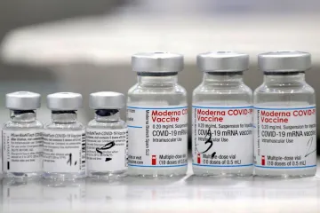 ​Африканський союз планує придбати вакцини Moderna з великою знижкою: по 7 доларів за штуку
