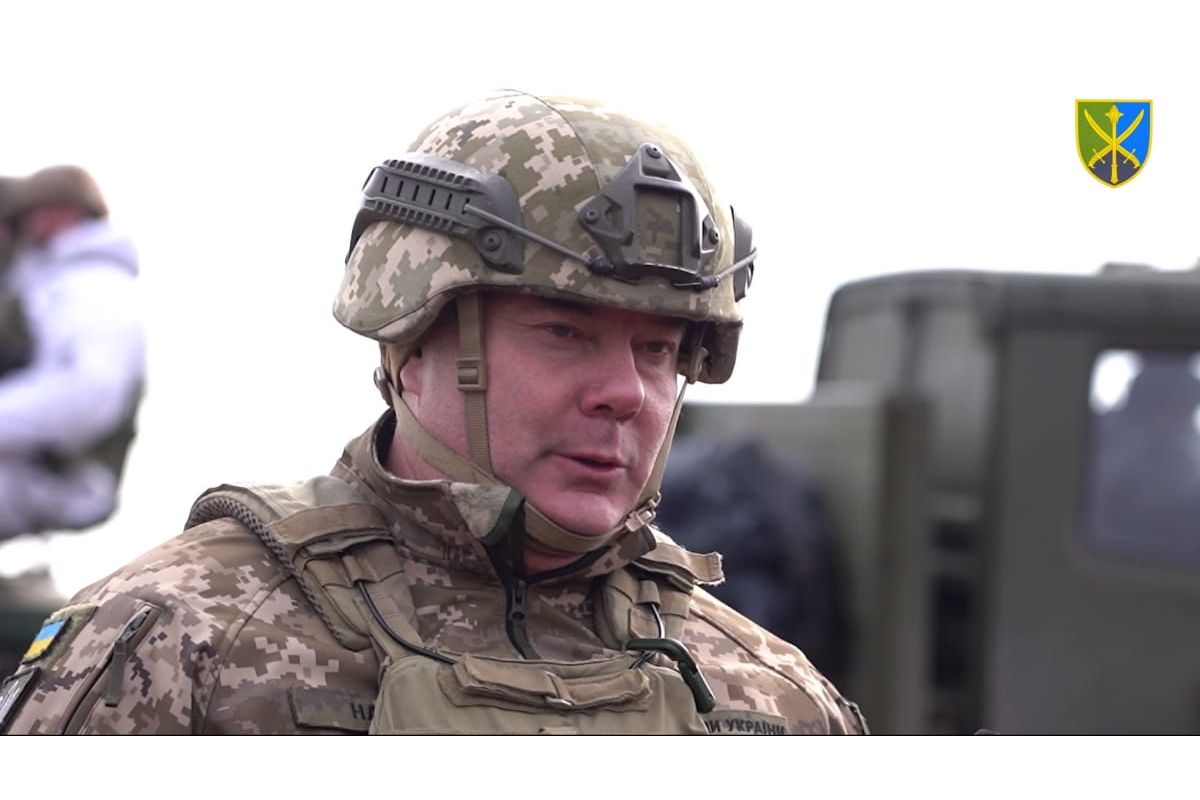 У Міністерстві оборони України розглядають можливість звільнення трьох командувачів ЗСУ. У Міністерстві оборони України розглядають можливість звільнення трьох командувачів ЗСУ.