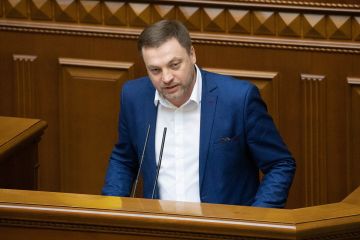 Денис Монастирський ініцював перед Урядом питання проведення дисциплінарного провадження щодо Олександра Гогілашвілі Денис Монастирський ініцював перед Урядом питання проведення дисциплінарного провадження щодо Олександра Гогілашвілі