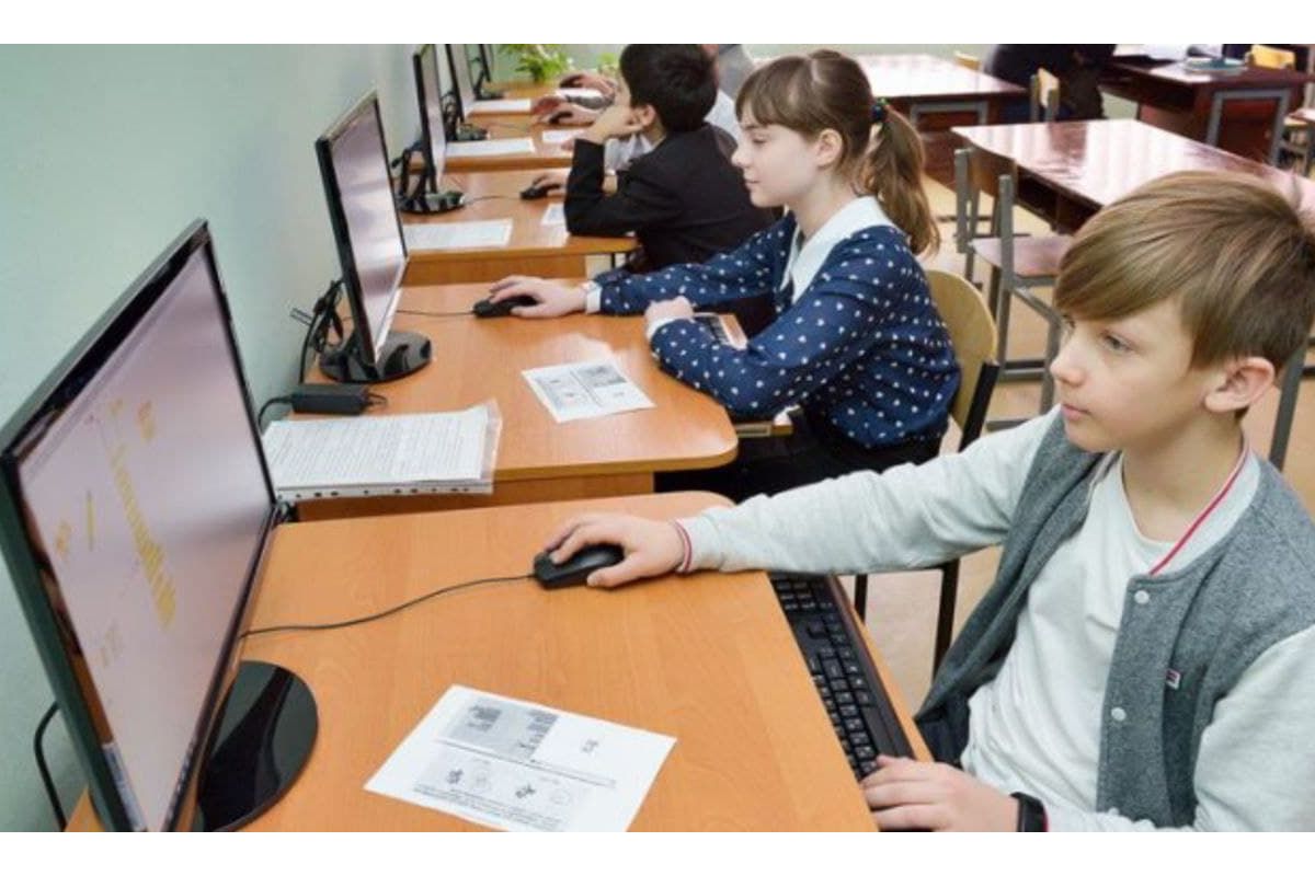 В Україні запустять пілотний курс «нової» інформатики В Україні запустять пілотний курс «нової» інформатики