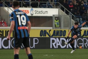 "Ювентус" чудом спасается после шедевра Малиновского. Руслан Малиновский забил за "Аталанту"  "Ювентус" чудом спасается после шедевра Малиновского. Руслан Малиновский забил за "Аталанту"