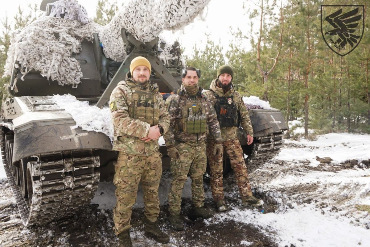 Десантники "затрофеїли" самохідну артилерійську установку 2С19 Десантники "затрофеїли" самохідну артилерійську установку 2С19