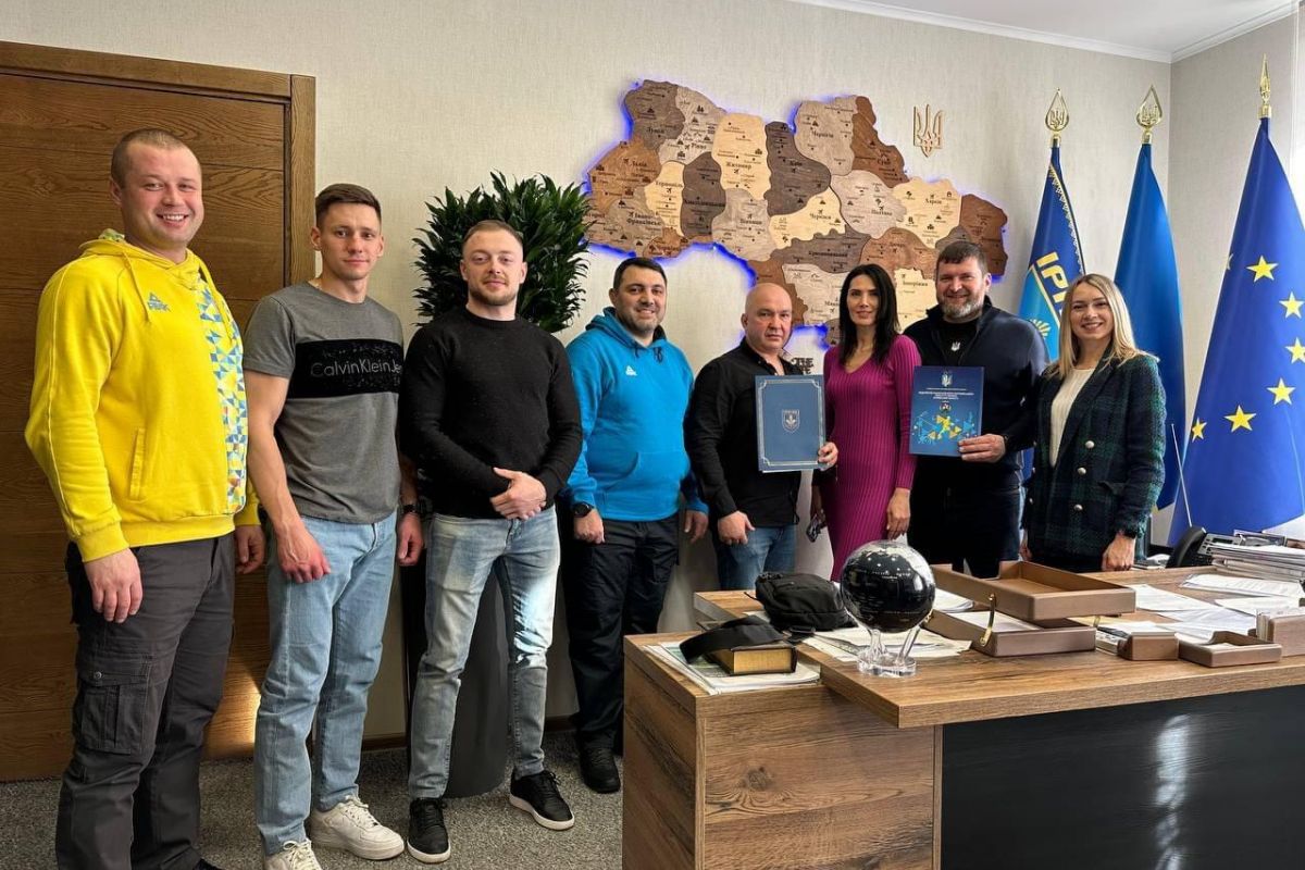 Через співпрацю до майбутніх Олімпійських перемог. Через співпрацю до майбутніх Олімпійських перемог.