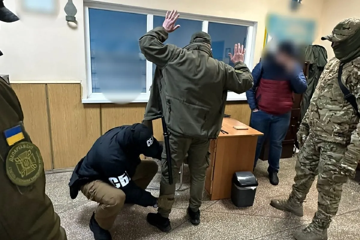 На Київщині викрито інспектора виправної колонії, який збував наркотики засудженим