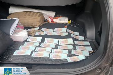 Викрито лікаря-травматолога, який вимагав хабар з військовослужбовця за призначення групи інвалідності Викрито лікаря-травматолога, який вимагав хабар з військовослужбовця за призначення групи інвалідності