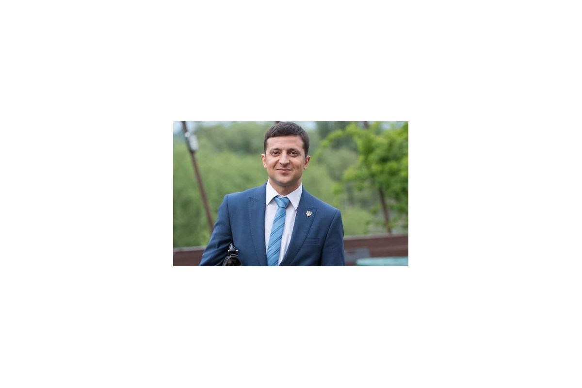 «Брехня дрібних шахраїв» Володимир Зеленський прокоментував обіцянку Парубія. «Брехня дрібних шахраїв» Володимир Зеленський прокоментував обіцянку Парубія.