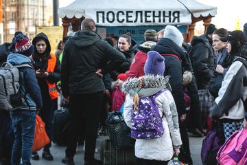 Вимушені переселенці з Харківщини висловили подяку комендантам гуртожитків ПНПУ імені В. Г. Короленка Вимушені переселенці з Харківщини висловили подяку комендантам гуртожитків ПНПУ імені В. Г. Короленка