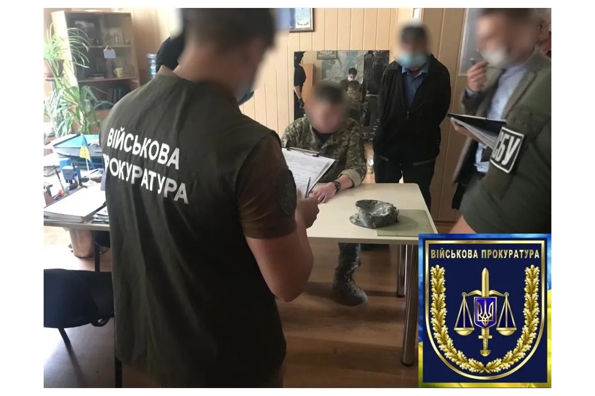 При спробі одержання 5 000 доларів в Києві затримано одного з заступників керівника військового навчального закладу