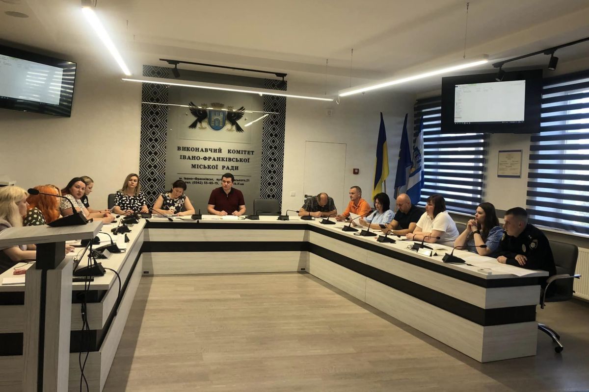 Відбулося засідання Міжвідомчої ради з питань сім’ї, гендерної рівності, демографічного розвитку, запобігання насильству в сім’ї та протидії торгівлі людьми. Відбулося засідання Міжвідомчої ради з питань сім’ї, гендерної рівності, демографічного розвитку, запобігання насильству в сім’ї та протидії торгівлі людьми.