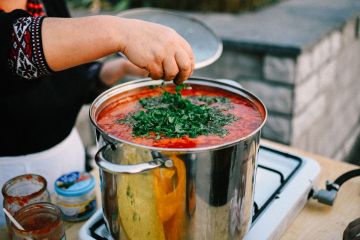 Сміливо готуйте борщ, адже продукти на нього стали дешевшими Сміливо готуйте борщ, адже продукти на нього стали дешевшими