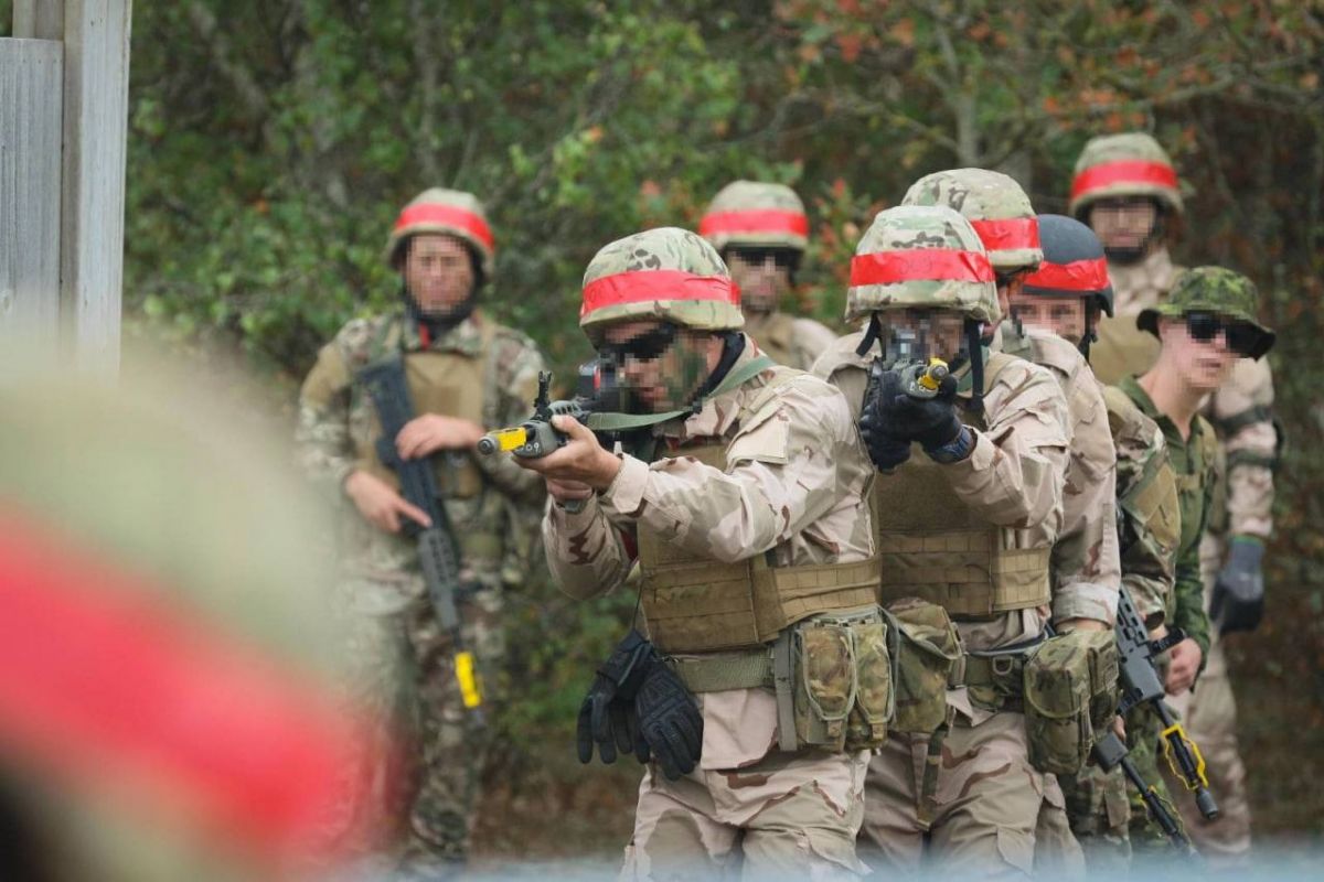 Близько 5 тисяч українських військових пройшли підготовку у Великій Британії – Генштаб Близько 5 тисяч українських військових пройшли підготовку у Великій Британії – Генштаб