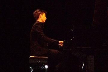 НАРОДНИЙ АРТИСТ УКРАЇНИ ТОВІЙ РІВЕЦЬ: “ГОРИЗОНТИ РОМАНА ШУТКА – НЕОБМЕЖЕНІ!” НАРОДНИЙ АРТИСТ УКРАЇНИ ТОВІЙ РІВЕЦЬ: “ГОРИЗОНТИ РОМАНА ШУТКА – НЕОБМЕЖЕНІ!”