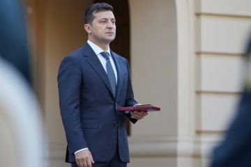 Всегда готов поддержать наших военных – Президент пообщался с бойцами в зоне проведения ООС Всегда готов поддержать наших военных – Президент пообщался с бойцами в зоне проведения ООС