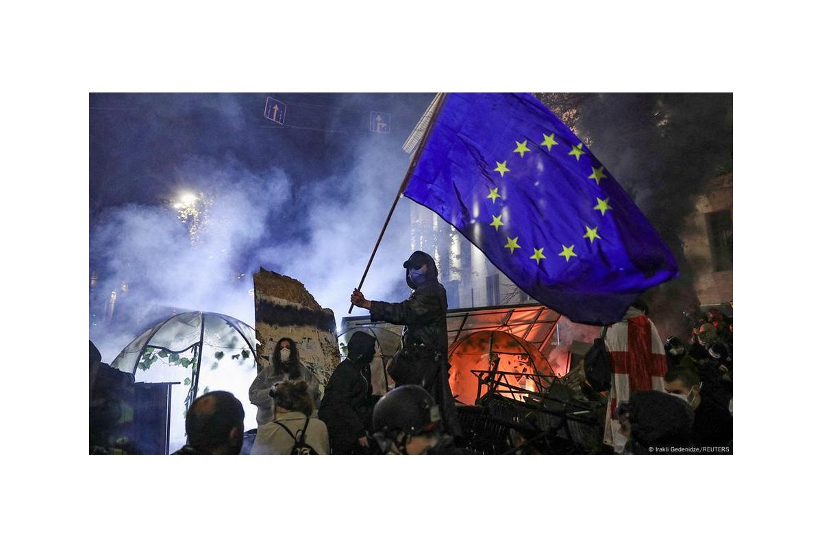 В Європарламенті пропонують позбавити безвізу до 2000 чиновників Грузії В Європарламенті пропонують позбавити безвізу до 2000 чиновників Грузії