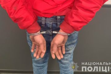 В Одесі двоє молодиків здійснили напад на жінку В Одесі двоє молодиків здійснили напад на жінку