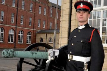 Українець – найкращий вихованець у Королівській військовій Академії Великобританії Українець – найкращий вихованець у Королівській військовій Академії Великобританії