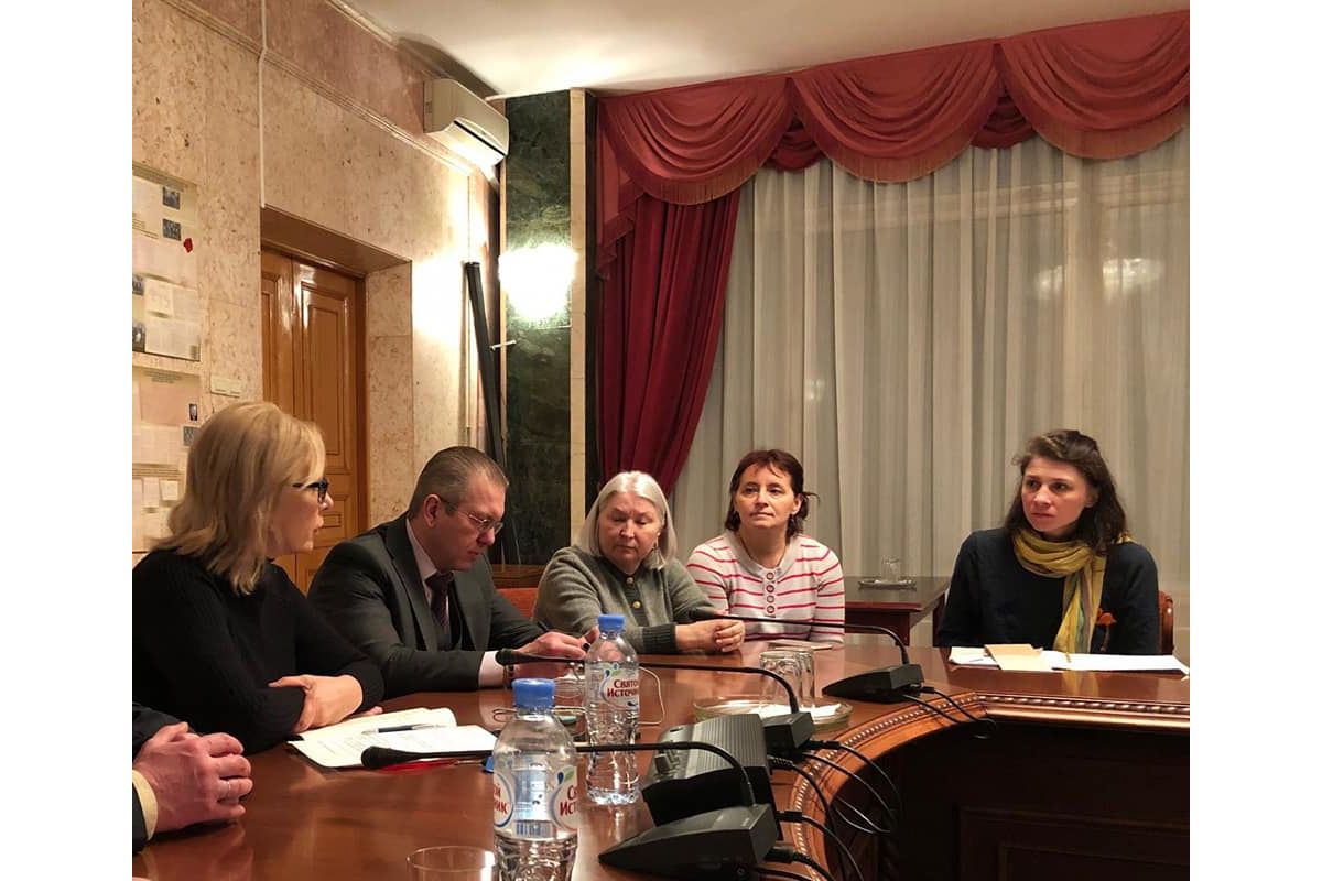 Російські активісти зібрали 500 тисяч рублів для полонених українських моряків Російські активісти зібрали 500 тисяч рублів для полонених українських моряків