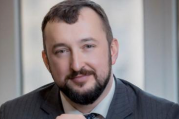 Фигуранта дела о краже $400 тыс. воровского «общака» выпустили из-под домашнего ареста Фигуранта дела о краже $400 тыс. воровского «общака» выпустили из-под домашнего ареста