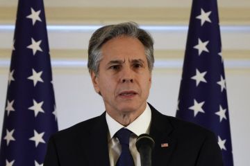 Мир в Україні має бути справедливим, тривким і поважати територіальну цілісність країни, заявив держсекретар США Ентоні Блінкен, коментуючи умови для досягнення миру у війні росії проти України Мир в Україні має бути справедливим, тривким і поважати територіальну цілісність країни, заявив держсекретар США Ентоні Блінкен, коментуючи умови для досягнення миру у війні росії проти України