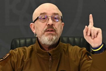 Резніков заявив, що це було рішенням Зеленського залишити його міністром оборони Резніков заявив, що це було рішенням Зеленського залишити його міністром оборони