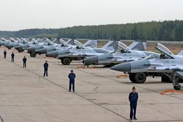 ​Росія готує бойову авіацію для "повітряної кампанії" проти України через виснаження сухопутних військ – FT