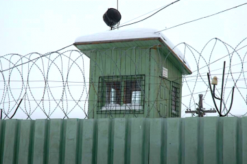 Злочинець, який скоїв вбивство через тиждень після повернення з колонії, проведе за ґратами ще 13 років Злочинець, який скоїв вбивство через тиждень після повернення з колонії, проведе за ґратами ще 13 років