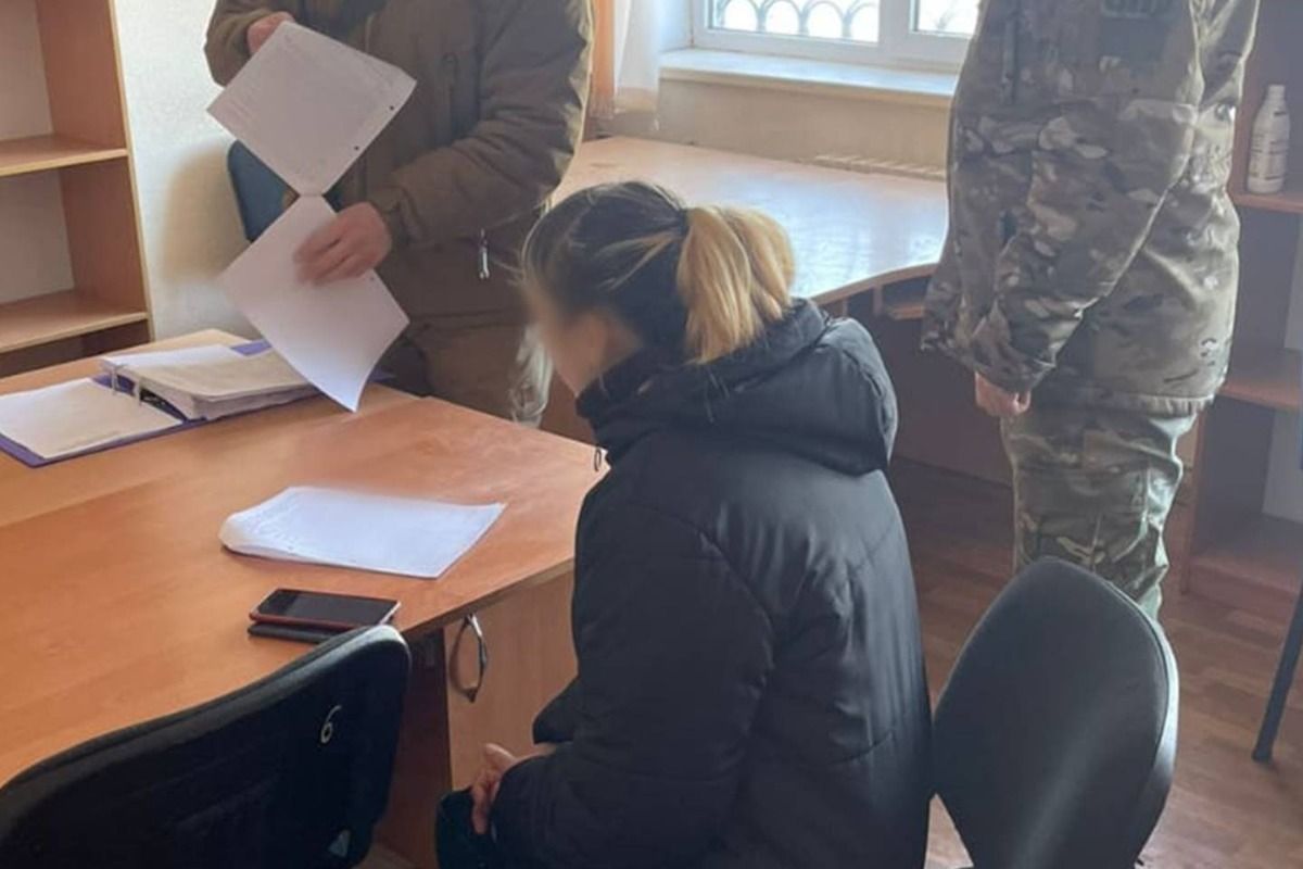 Прислужувала окупантам за гроші – викрито чергову колаборантку з Лиману Прислужувала окупантам за гроші – викрито чергову колаборантку з Лиману