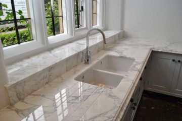 Как правильно ухаживать за столешницей из мрамора ? Как правильно ухаживать за столешницей из мрамора ?