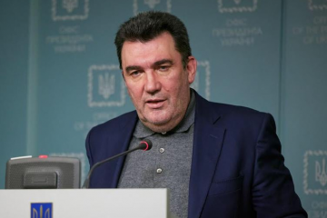 Російське вторгнення в Україну : Данилов розповів, як доводили до пуття ракети «Нептун», що потопили «Москву» Російське вторгнення в Україну : Данилов розповів, як доводили до пуття ракети «Нептун», що потопили «Москву»