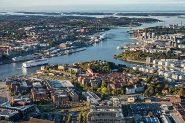 ​У шведському місті Гетеборг 13 квітня на нафтопереробному заводі компанії Preem затримали росіянку за підозрою в промисловому шпигунстві