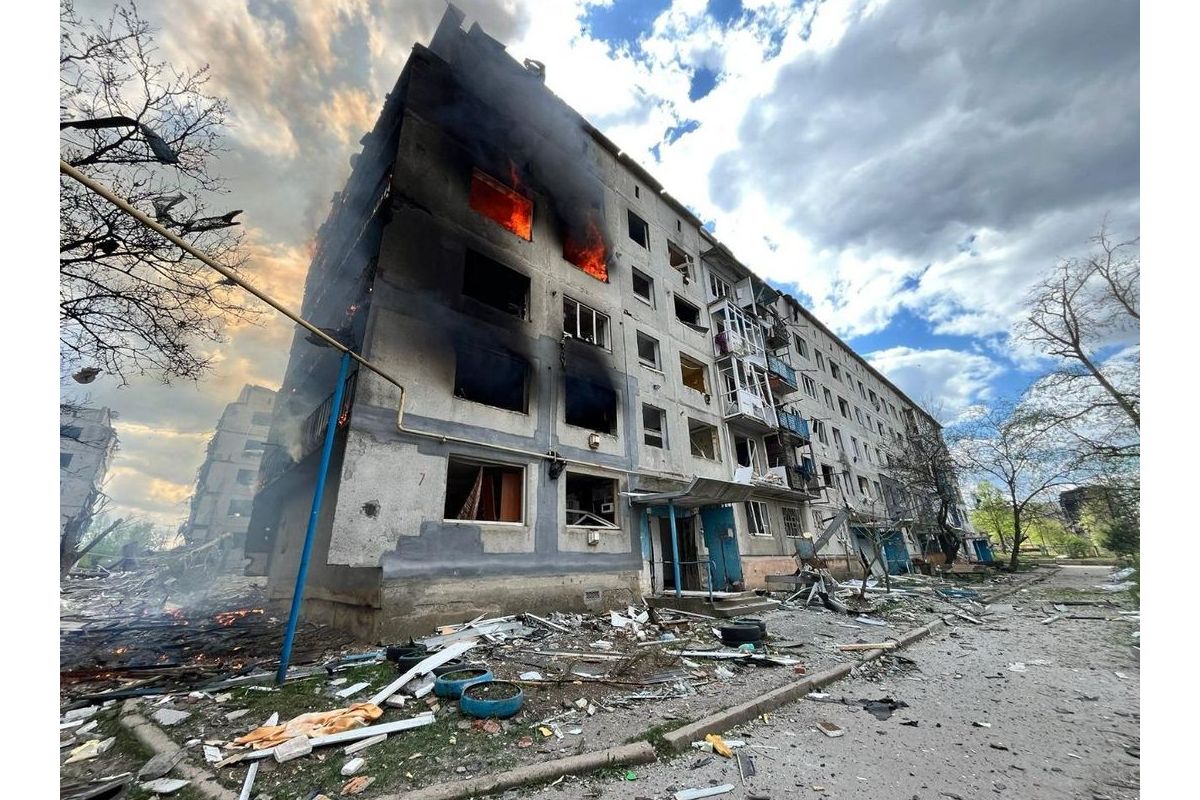 Під ударом росіян Очеретине – серед цивільного населення є жертви Під ударом росіян Очеретине – серед цивільного населення є жертви