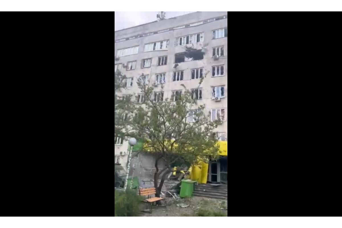 ‼️Росіяни обстріляли Сєвєродонецьку лікарню ‼️Росіяни обстріляли Сєвєродонецьку лікарню