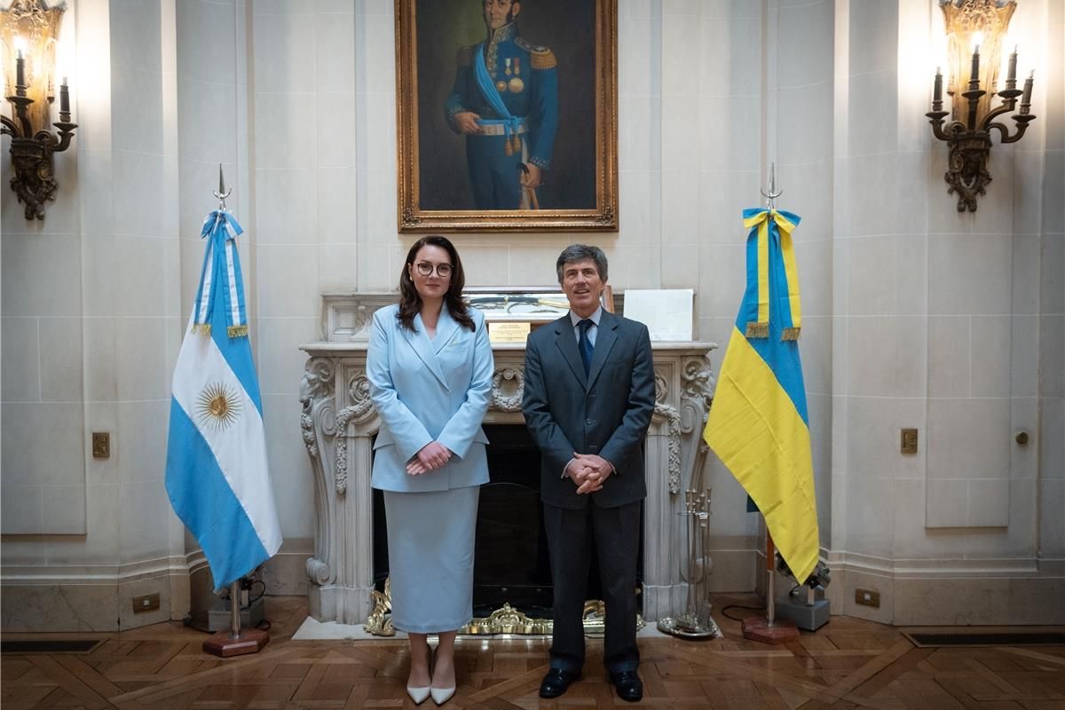 Україна та Аргентина домовляються співпрацвюати у багатьох сферах Україна та Аргентина домовляються співпрацвюати у багатьох сферах