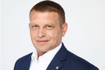 Як безробітний електрик у минулому Машко Олександр Іванович, довів до банкрутства відділ освіти Красноградської міськради Як безробітний електрик у минулому Машко Олександр Іванович, довів до банкрутства відділ освіти Красноградської міськради