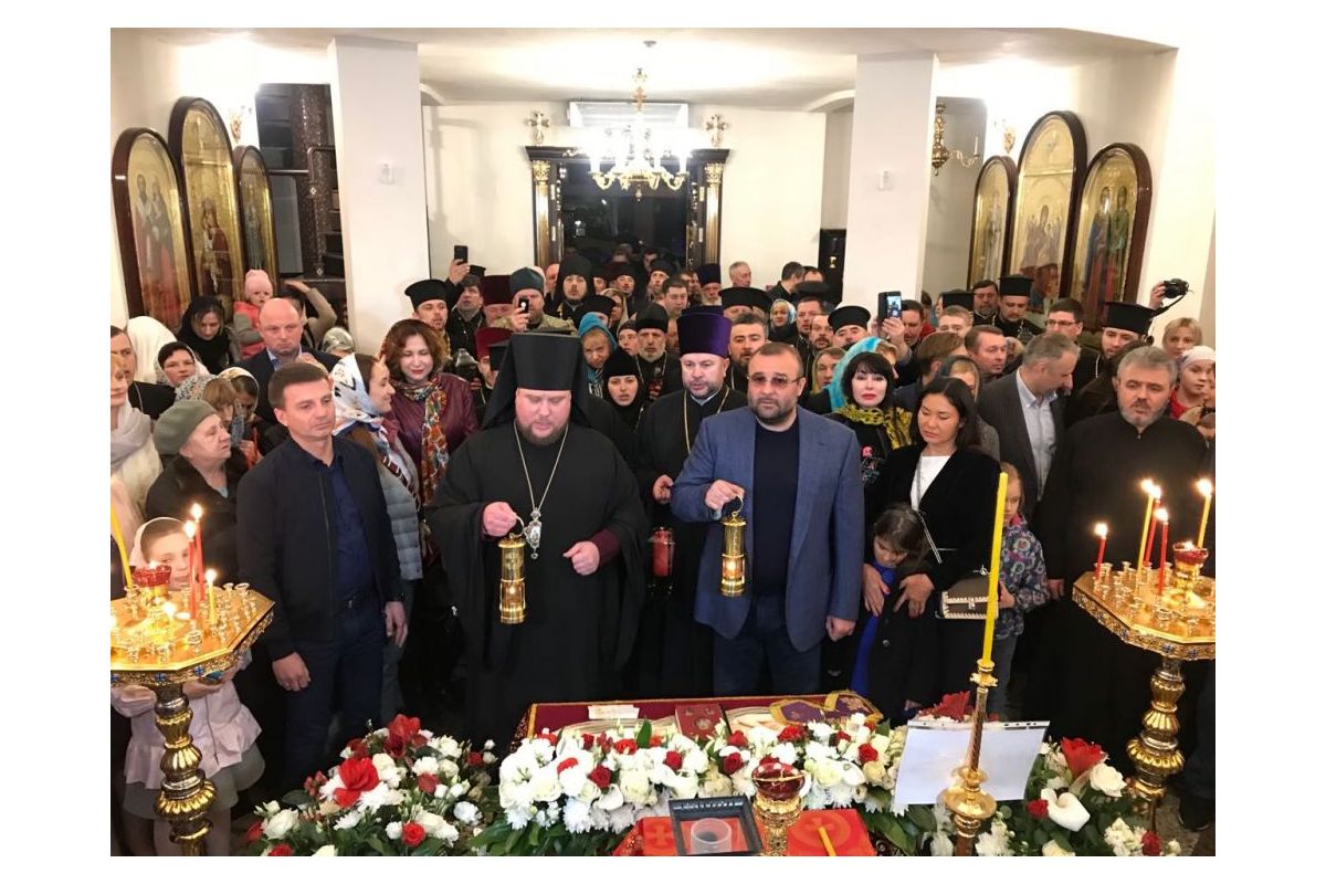 ПЕТРОВСКИЙ АЛЕКСАНДР ВЛАДИМИРОВИЧ: БЛАГОДАРЯ ИНИЦИАТИВЕ МЕЦЕНАТА И БЛАГОТВОРИТЕЛЯ В ДНЕПР ПЕРВЫМ ДОСТАВИЛИ БЛАГОТВОРНЫЙ ОГОНЬ ИЗ ИЕРУСАЛИМА ПЕТРОВСКИЙ АЛЕКСАНДР ВЛАДИМИРОВИЧ: БЛАГОДАРЯ ИНИЦИАТИВЕ МЕЦЕНАТА И БЛАГОТВОРИТЕЛЯ В ДНЕПР ПЕРВЫМ ДОСТАВИЛИ БЛАГОТВОРНЫЙ ОГОНЬ ИЗ ИЕРУСАЛИМА