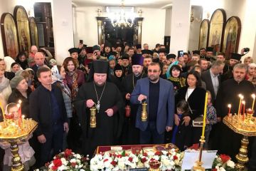 ПЕТРОВСКИЙ АЛЕКСАНДР ВЛАДИМИРОВИЧ: БЛАГОДАРЯ ИНИЦИАТИВЕ МЕЦЕНАТА И БЛАГОТВОРИТЕЛЯ В ДНЕПР ПЕРВЫМ ДОСТАВИЛИ БЛАГОТВОРНЫЙ ОГОНЬ ИЗ ИЕРУСАЛИМА  ПЕТРОВСКИЙ АЛЕКСАНДР ВЛАДИМИРОВИЧ: БЛАГОДАРЯ ИНИЦИАТИВЕ МЕЦЕНАТА И БЛАГОТВОРИТЕЛЯ В ДНЕПР ПЕРВЫМ ДОСТАВИЛИ БЛАГОТВОРНЫЙ ОГОНЬ ИЗ ИЕРУСАЛИМА