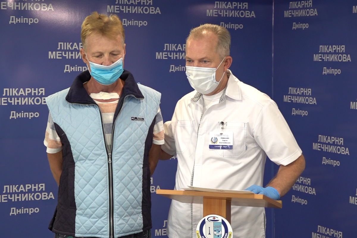 У лікарні ім. Мечникова від наслідків коронавірусу врятували народного артиста У лікарні ім. Мечникова від наслідків коронавірусу врятували народного артиста