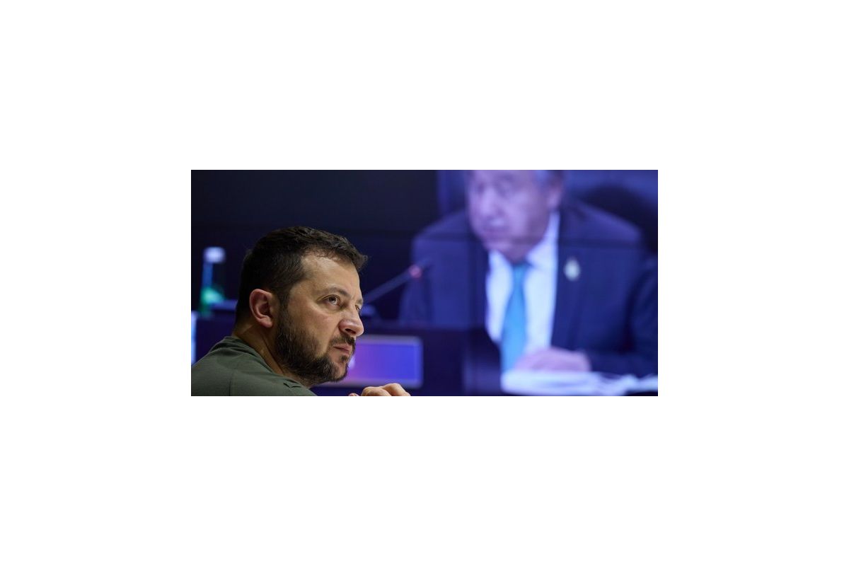 Володимир Зеленський запропонував групі Великої двадцятки гуманітарну програму Grain from Ukraine, яка покликана запобігти голоду в країнах Африки та Азії Володимир Зеленський запропонував групі Великої двадцятки гуманітарну програму Grain from Ukraine, яка покликана запобігти голоду в країнах Африки та Азії
