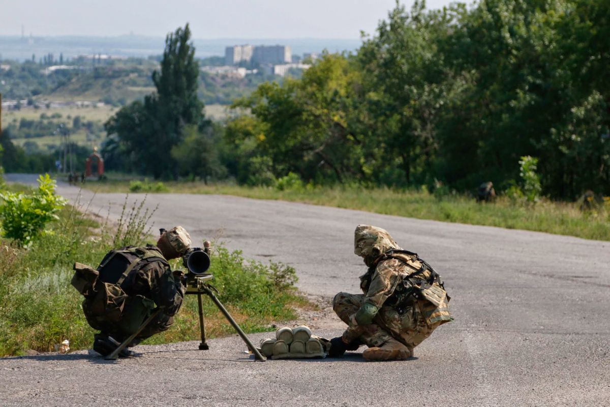 Невже навіть тристороння домовленість для бойовиків нічого не означає? Невже навіть тристороння домовленість для бойовиків нічого не означає?
